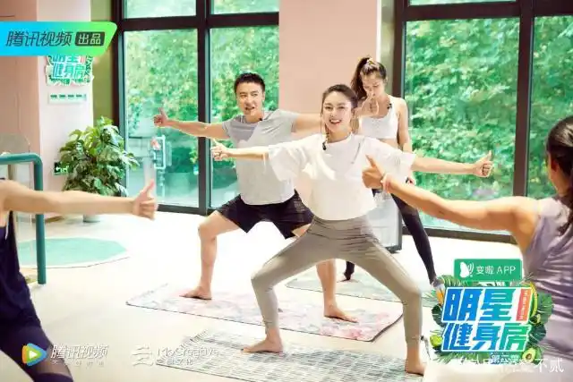 带老婆健身的明星_去健身房的女明星_娱乐圈健身的女明星